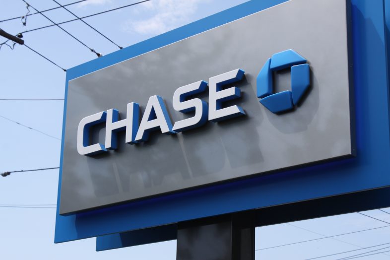 Chase Bank Pros and Cons